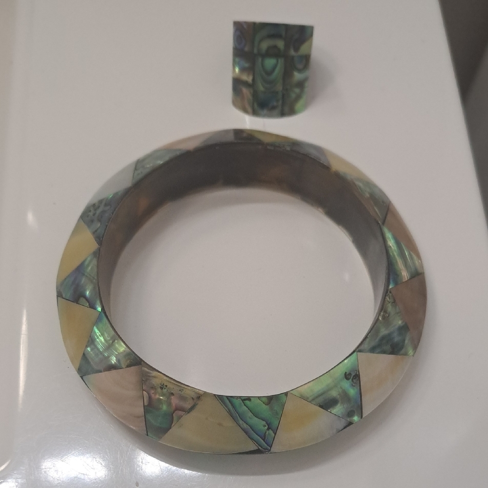 Elegant Abalone Shell Bangle and Ring Set